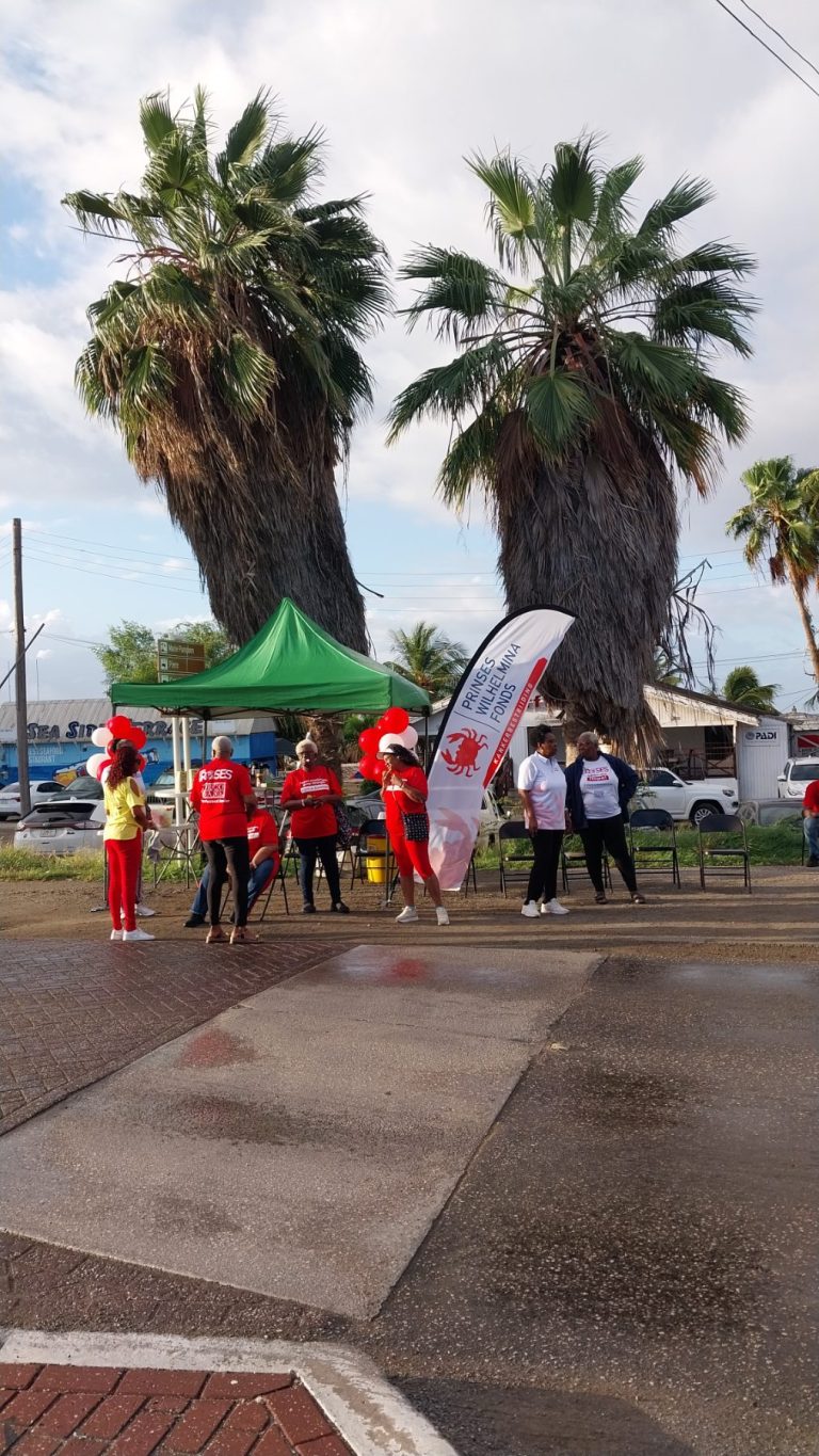 The PWF refreshment point under the palm trees along the Ride for the Roses route